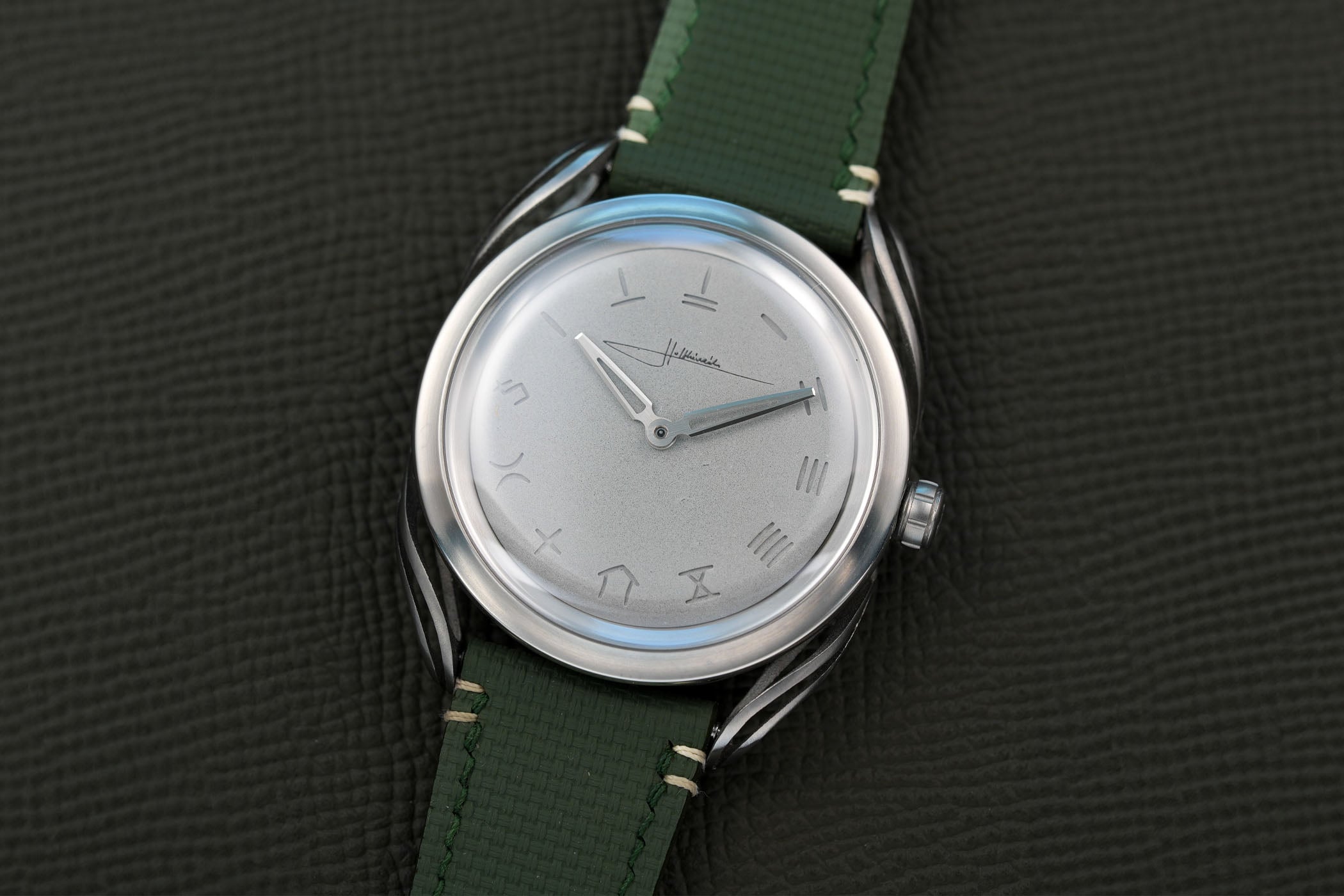 Holthinrichs Watches is one of the rising stars of the indie watchmaking scene, combining advanced metal printing with high-end artisanal hand-finishing. 1